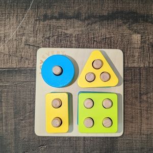 Lovevery Sort & Stack Peg Puzzle EUC